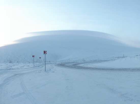В сильные морозы дорожники усилили патрулирование автотрасс Якутии