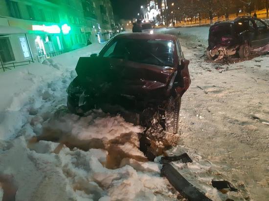 Три человека пострадали в тройном ДТП в Чебоксарах