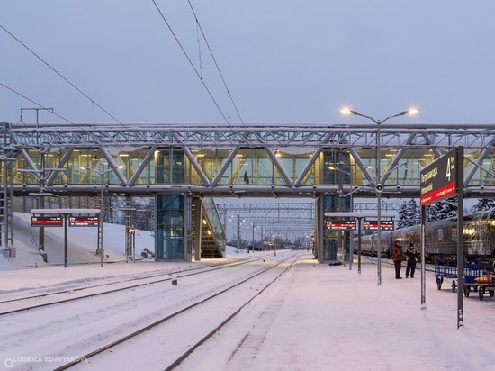  Новый крытый пешеходный мост открылся на железнодорожном вокзале Петрозаводска