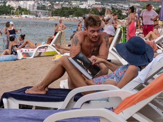 Омичи с 1 февраля смогут посмотреть сериал "Отпуск" на ТНТ
