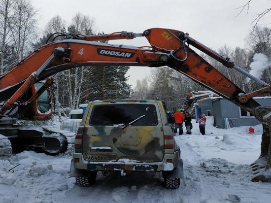 Новосибирские экстремалы пробрались в заброшенную ракетную часть