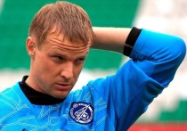 Бывший игрок сборной России по футболу, экс-вратарь петербургского "Зенита" Вячеслав Малафеев госпитализирован с тяжелым поражением легких