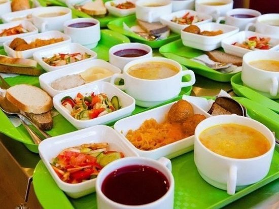 На Ямале запустили анонимный опрос о качестве питания в школьных столовых