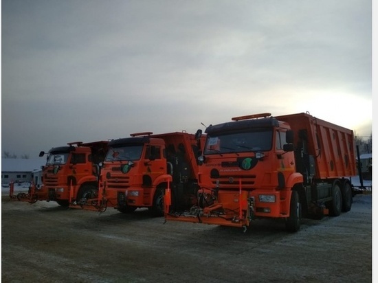 В Смоленск прибыли новые дорожные машины, ожидается прибытие еще трех комплексных