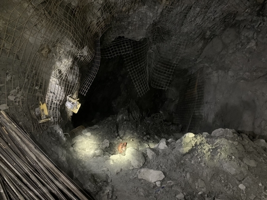 По факту гибели человека при обрушении на шахте ООО «Лунсин» в  Туве возбуждено уголовное дело