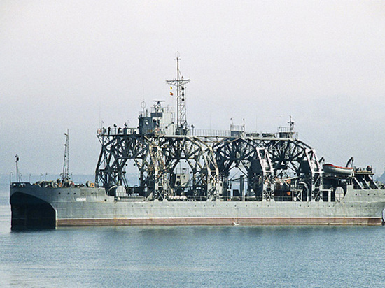 Аппарат отправился ко дну Черного моря со старейшего судна ВМФ России