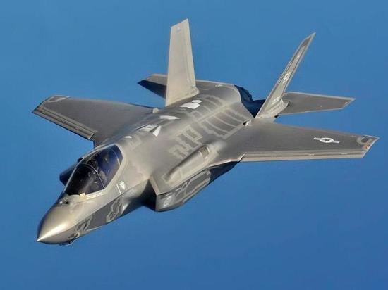 Администрация Трампа успела подписать соглашение с ОАЭ о продаже F-35