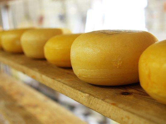 В Челябинске женщина украла сыра на один миллион рублей