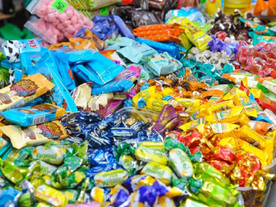На волгоградском оптовом рынке изъяли больше 192 кг незаконных конфет
