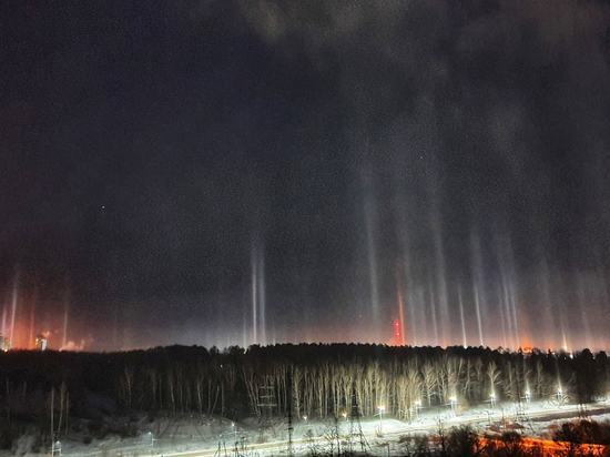 Калужан удивили световые столбы в небе