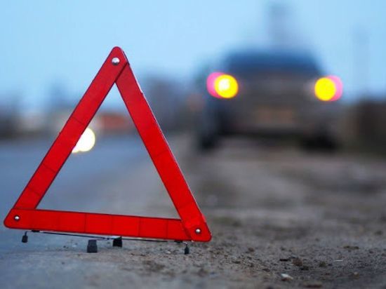 В съехавшей с дороги машине пострадала 69-летняя женщина в Тверской области
