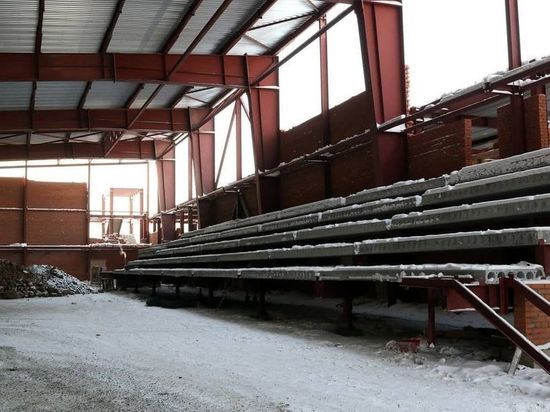 Илья Середюк рассказал о ходе строительства катка в Рудничном районе Кемерова
