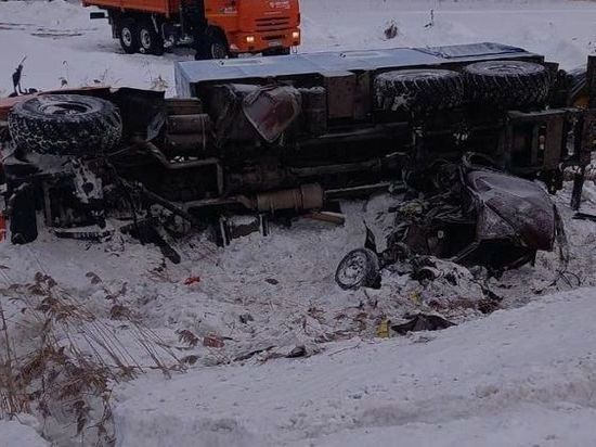 33-летний житель Башкирии стал жертвой ДТП с грузовиком