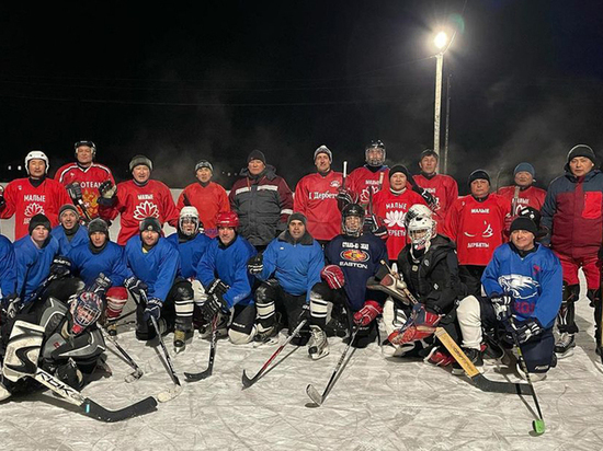 Хоккеисты калмыцкого района сыграли с соседями - волгоградцами