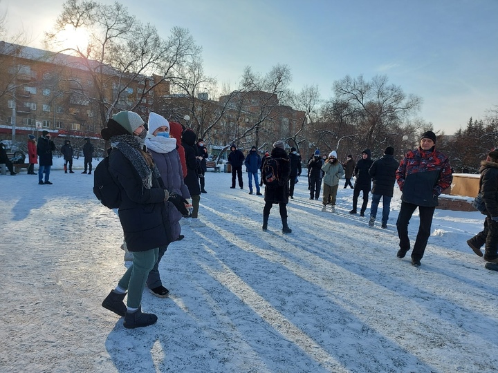 площадь революции красноярск митинг