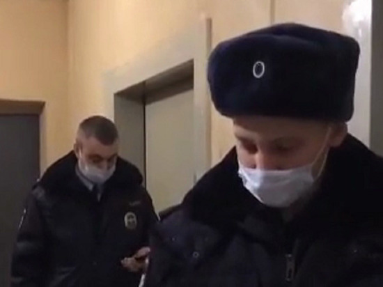 Петербургского активиста полиция пыталась задержать еще до начала митинга