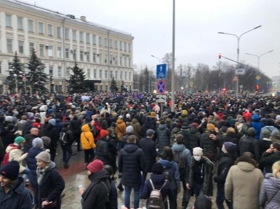 Оперштаб: 19 человек с коронавирусом пришли на митинг в Москве