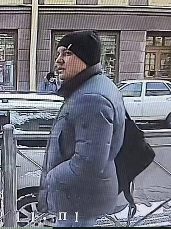 В Петербурге опознали и задержали напавшего на полицейских мужчину