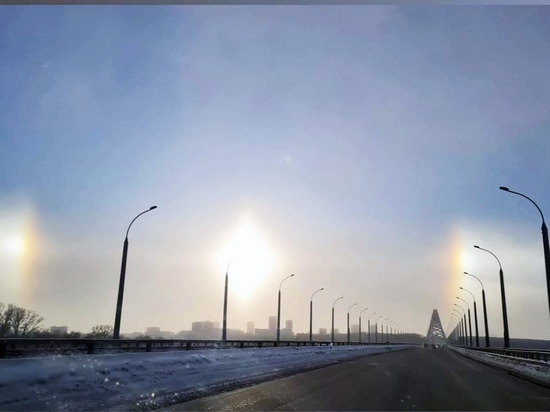 В Новосибирске на фоне аномальных морозов появилось солнечное гало