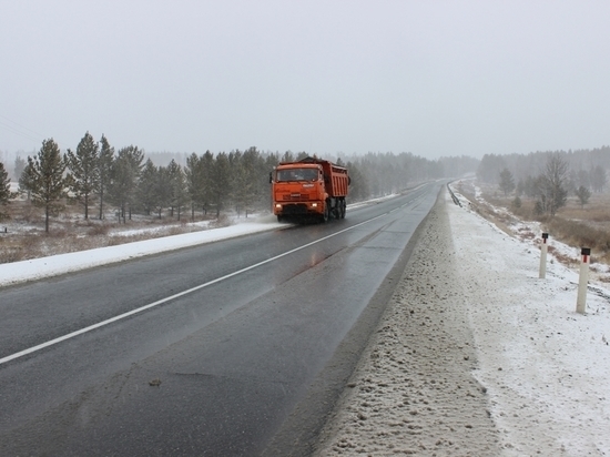 Снег на федеральных дорогах Забайкалья расчищают 78 единиц техники