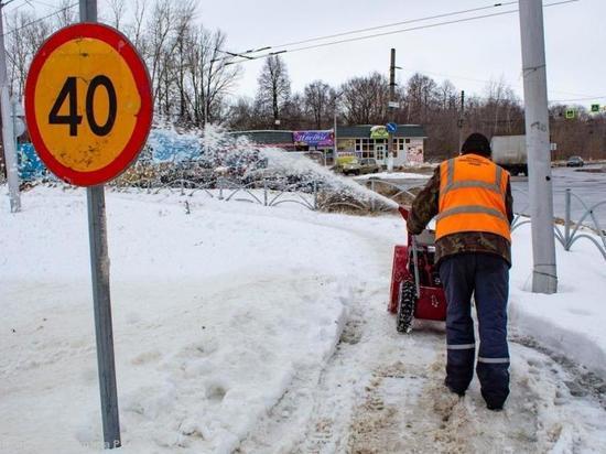 На окраине Рязани убрали снег после обращений жителей