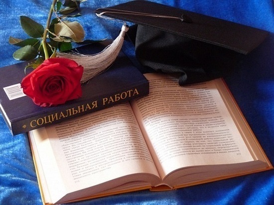 Глава городского округа Серпухов поздравила студентов с праздником