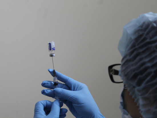 «Будете ставить прививку от коронавируса?»: редакция «МК в Хабаровске» проводит опрос