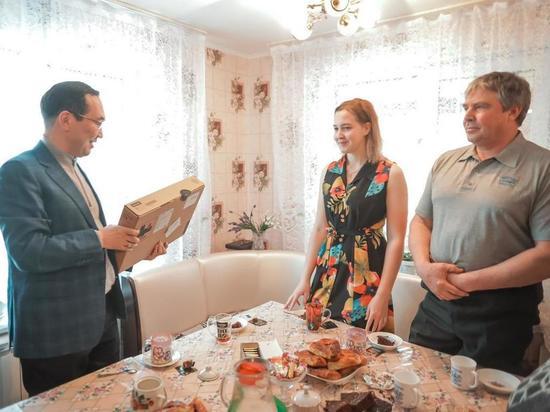 Айсен Николаев погостил у семьи Ворониных