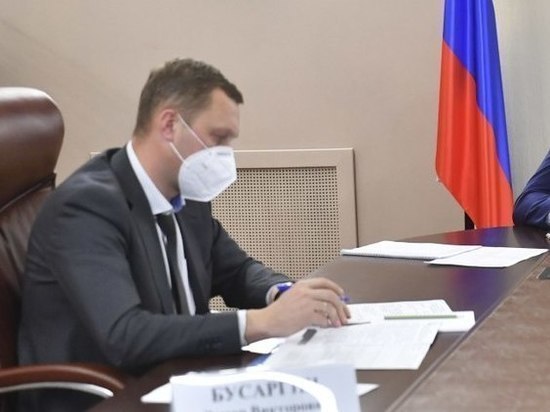 Председатель саратовского правительства Бусаргин привился от коронавируса