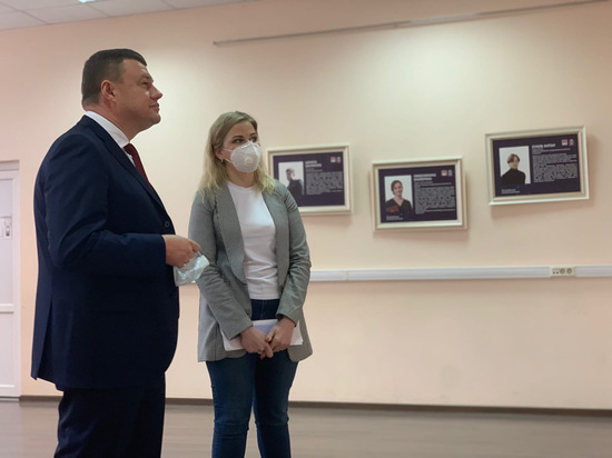 Александр Никитин посетил выставку «Тамбов студенческий»
