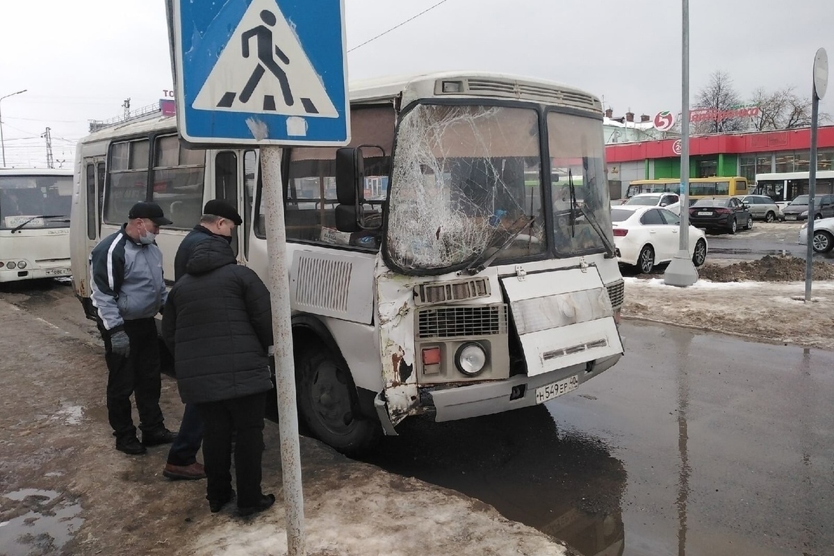 Обнинск балабаново маршрутки. Автобусы Боровска. Автобус Балабаново Митяево. Автобус Боровск Балабаново. Автобусы из Балабаново в Боровск.