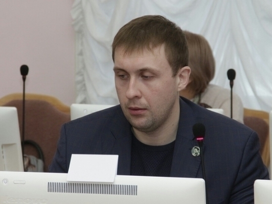 В рабочую группу о похоронном деле в Омске вошёл депутат, судимый из-за взятки могильной оградкой