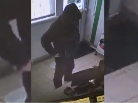 В Бийске мужчина пытался с ножом ограбить офис микрозаймов