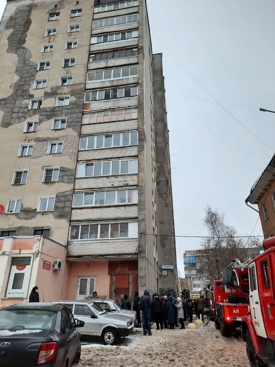 В Кирове во время пожара в жилом доме эвакуировали 30 человек