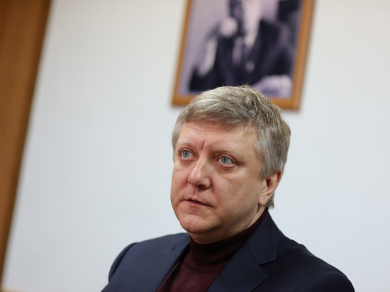 Дмитрий Вяткин рассказал, почему так много споров вызвал законопроект о просветительской деятельности