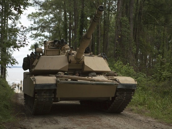 Американский танк тяжел, неповоротлив, а пушка - слабая