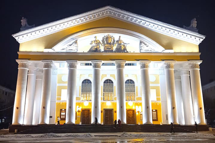Калужский драматический театр фото зала
