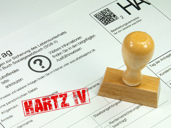 Германия: Правительство против доплаты получателям Hartz IV