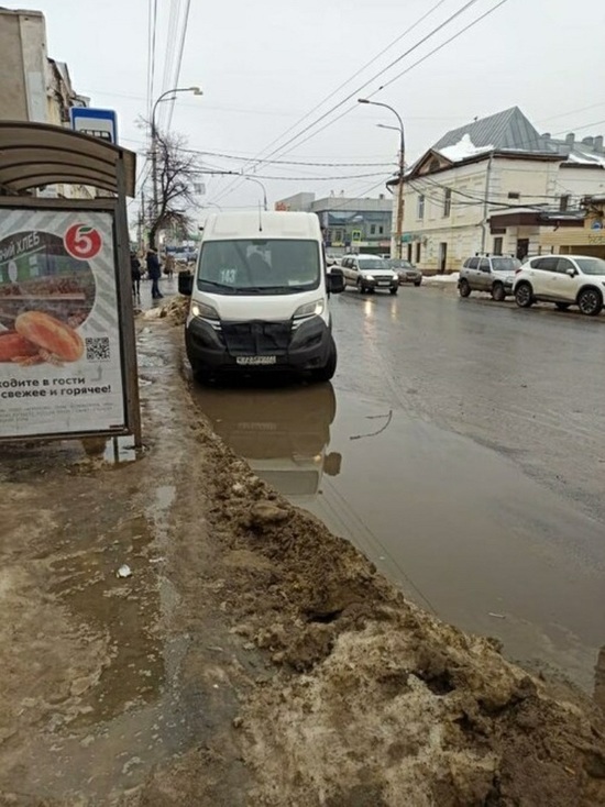 В Тамбове проверили состояние остановок общественного транспорта
