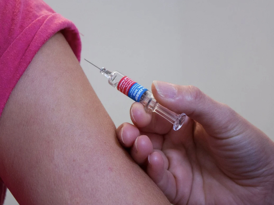 Прививку от коронавируса сделают в 23 пунктах в Псковской области