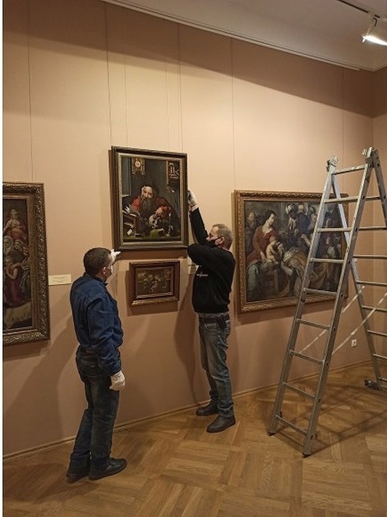 В Смоленске после реставрации в галерею вернулась картина XVI века