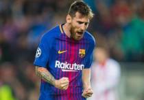 На фоне финансового краха «Барселоны» информация о том, что контракт Лионеля Месси предполагал выплату ему 555 млн евро за четыре года, рванула бомбой. Теперь именно аргентинца сделали виноватым в том, что у клуба долг больше миллиарда. И, вероятно, детали этого финансового договора, крупнейшего в истории спорта, могут поставить окончательную точку в вопросе отношений Месси и «Барсы».