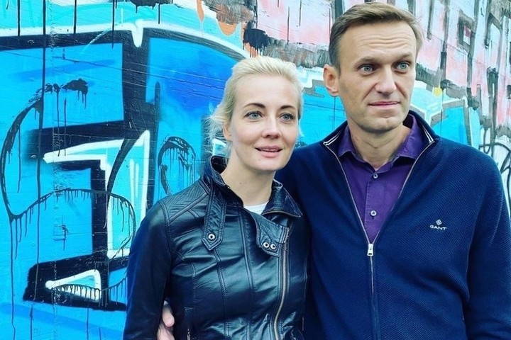 Жена навального фото сейчас Жену Навального оштрафовали на 20 тысяч после незаконного митинга - МК