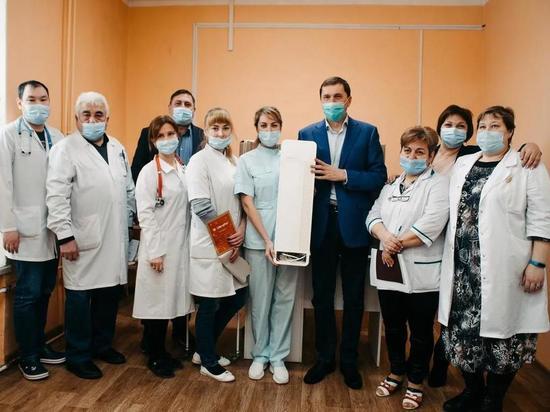 Больница под Новосибирском получила в подарок бактерицидные рециркуляторы