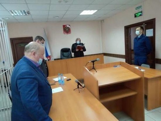 Мэра райцентра в Омской области приговорили к двум годам колонии