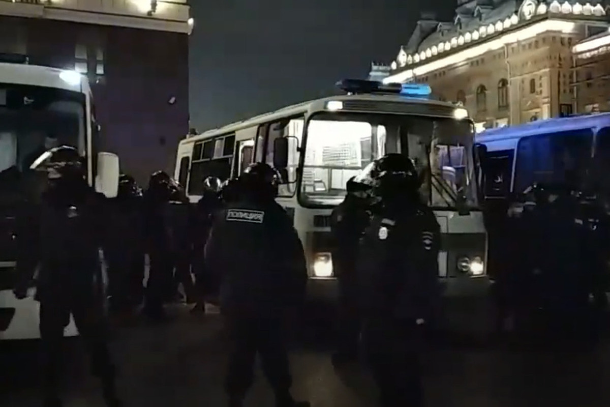 В центре москвы задержали. В центре москвы задержали