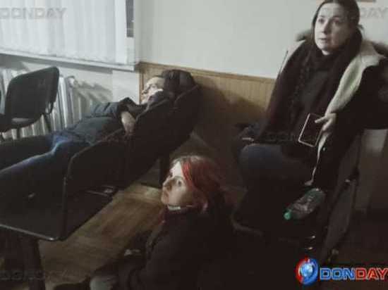 Часть арестованных участников акции в поддержку Навального доставили в новочеркасский спецприемник