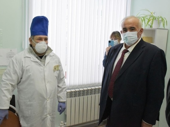 Костромской губернатор ознакомился с условиями вакцинации от COVIDа на селе