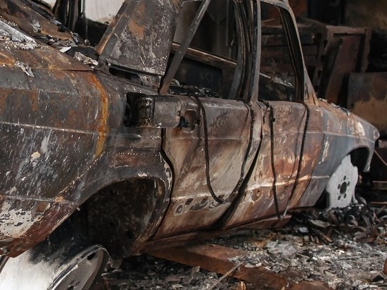 Два грузовика и «Жигули» за сутки сгорели в гаражах забайкальцев