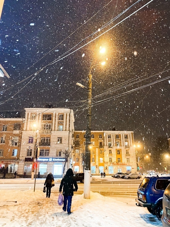 Дорожные полицейские предупредили водителей Тверской области о снегопаде